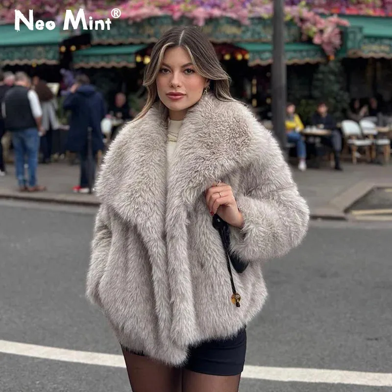 2025 Winter New Fashion Gradient Fluffy Fur Coat Women High Street Luxury Big Fur Collar Faux Fox Fur Jacket Female Overcoats