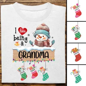 Grandma - I Love Being A Grandma - Personalized Unisex T-shirt