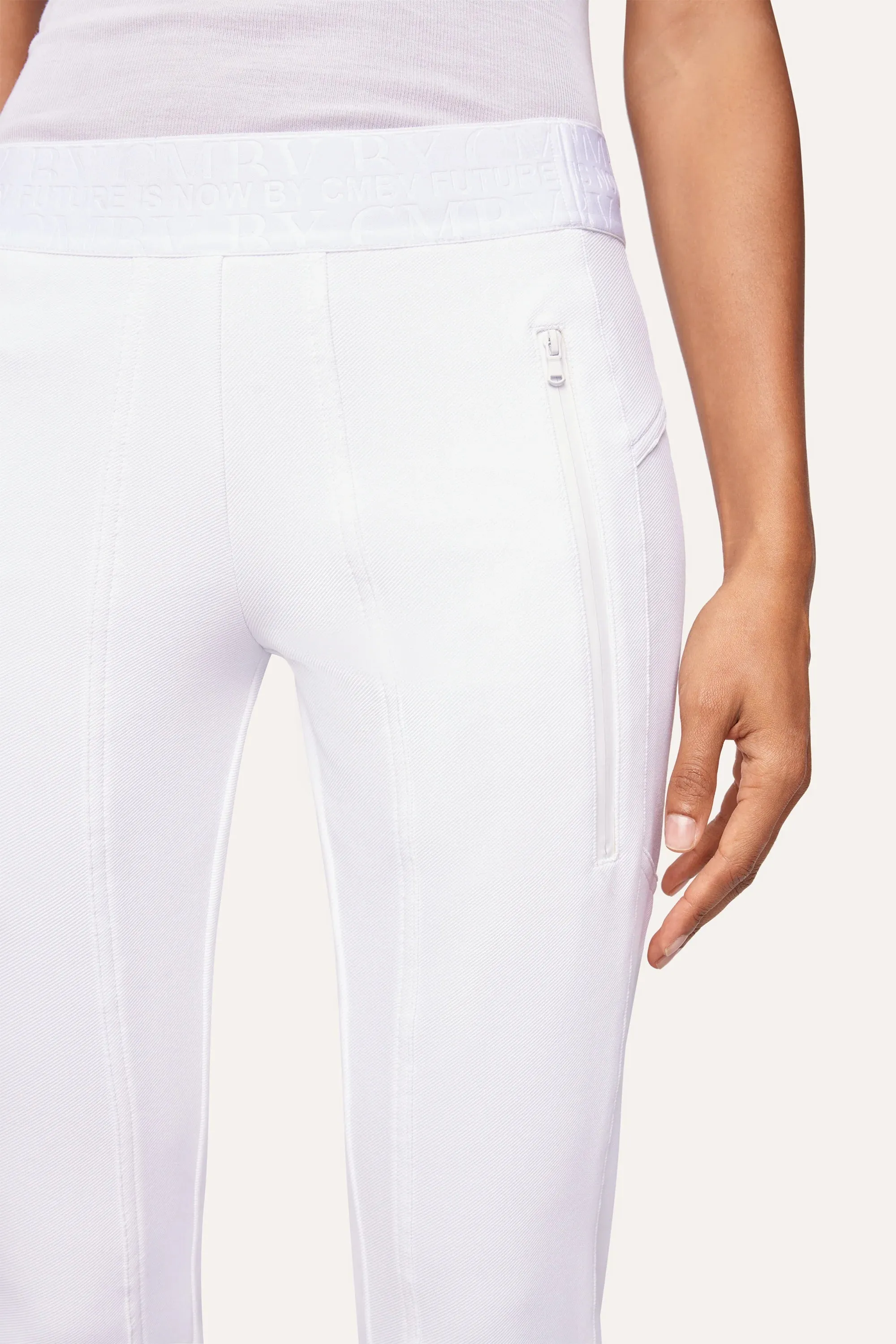 Jordi Seam Cropped Joggpants - Off White