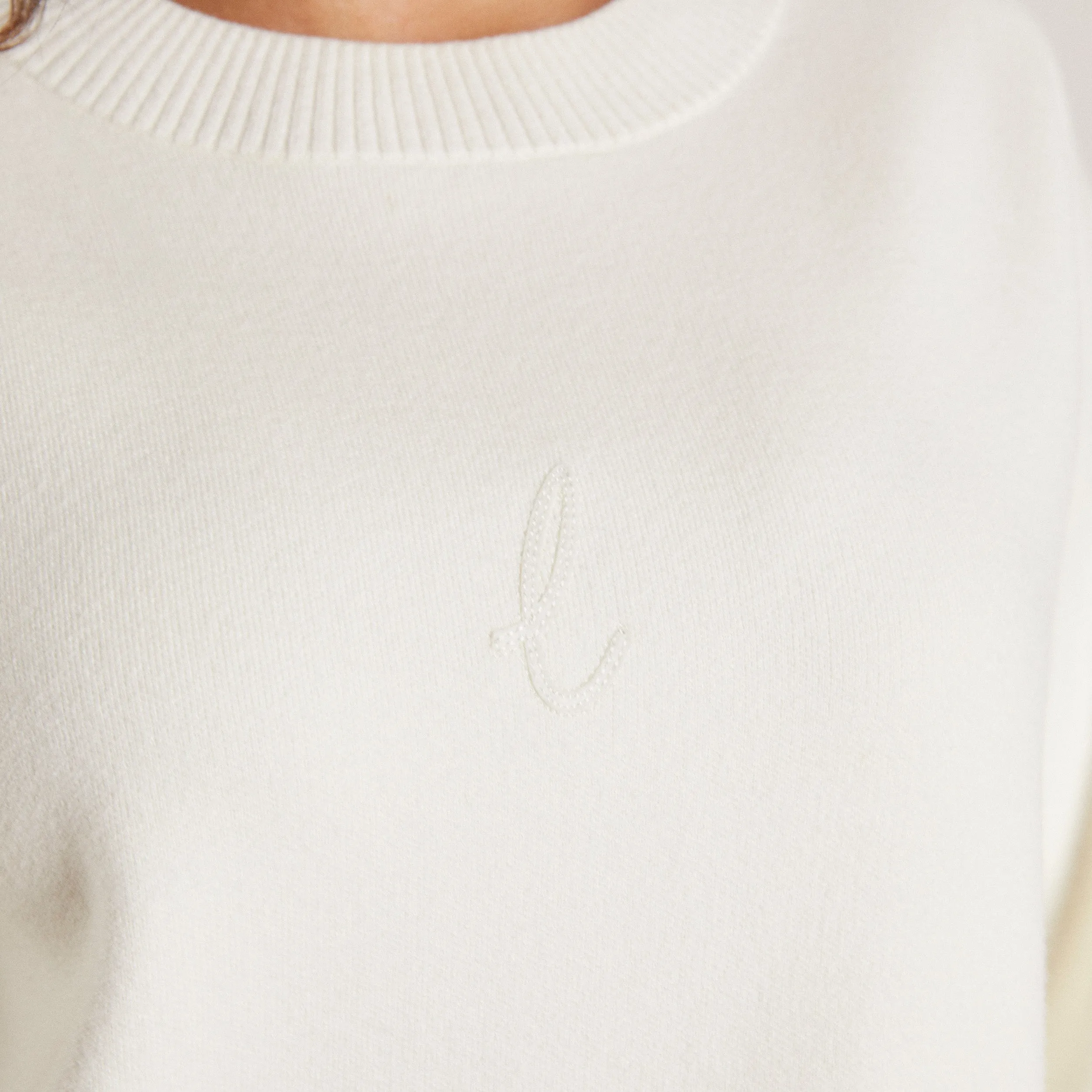 Knitted Crew Neck Jumper - Creme