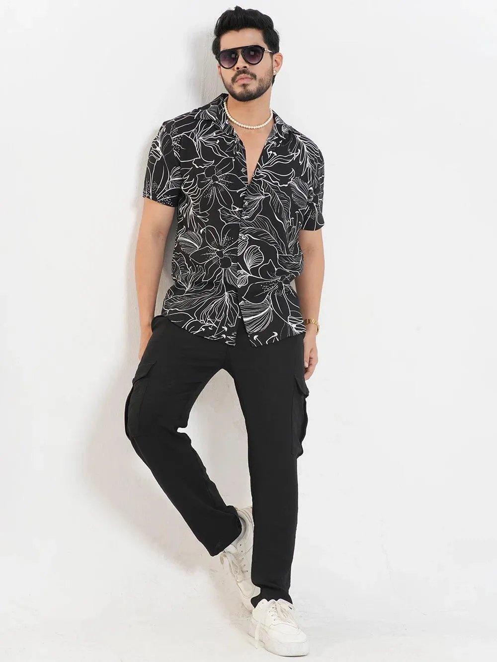 Men's Black Short Sleeve Shirt in Foliole Print