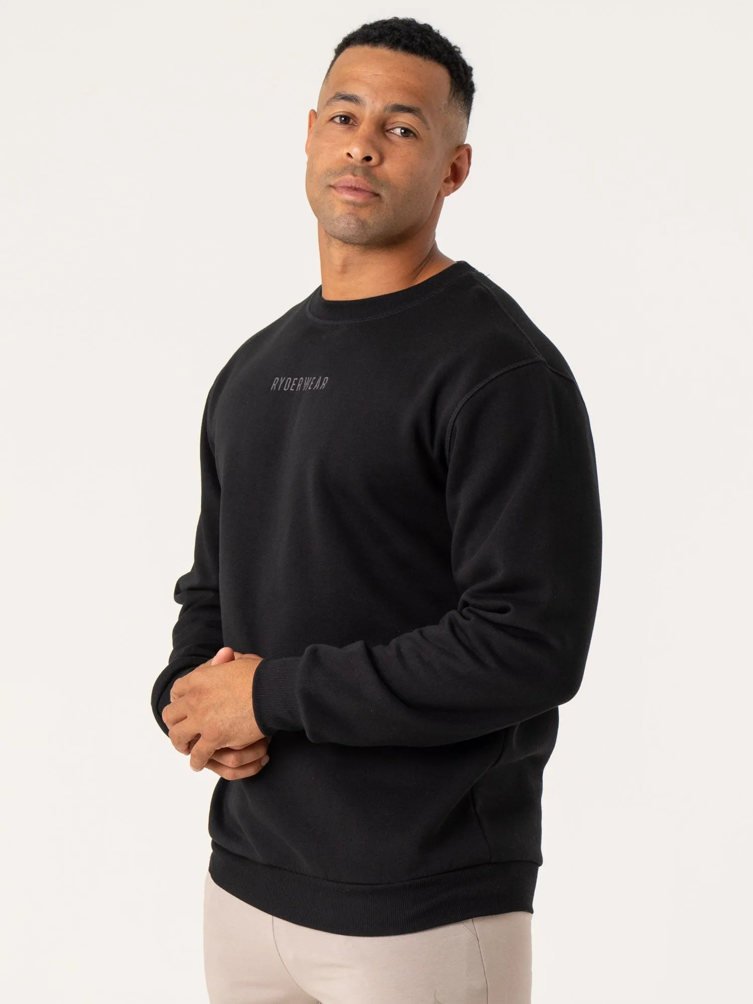 Pursuit Pullover - Black