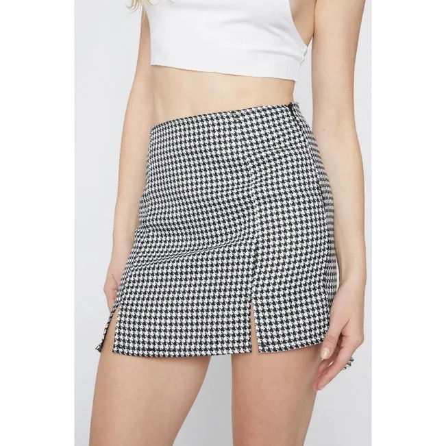 Sans Souci Houndstooth Mini Skirt