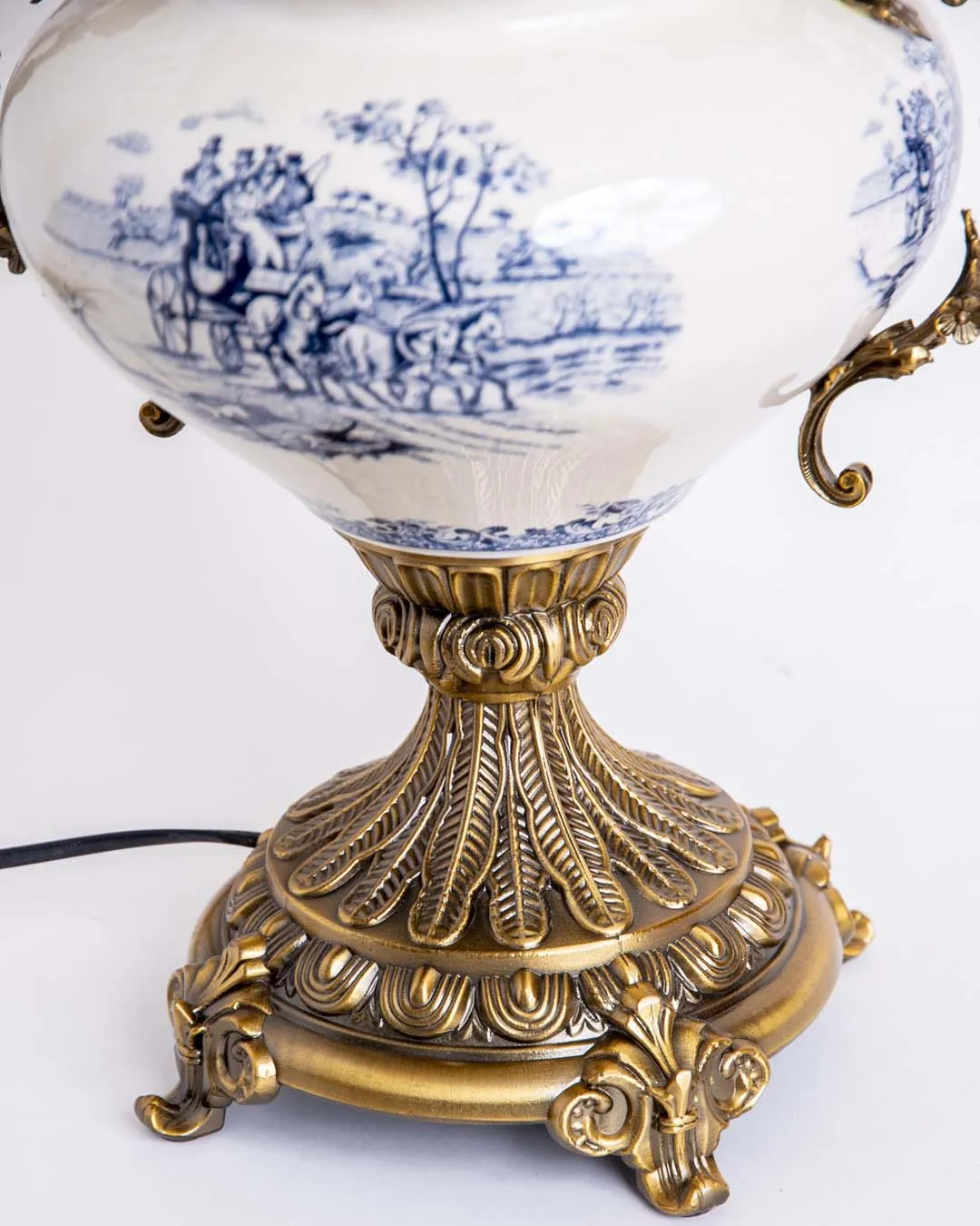 'Straffordshire' Ornamental Decorative Table Lamp