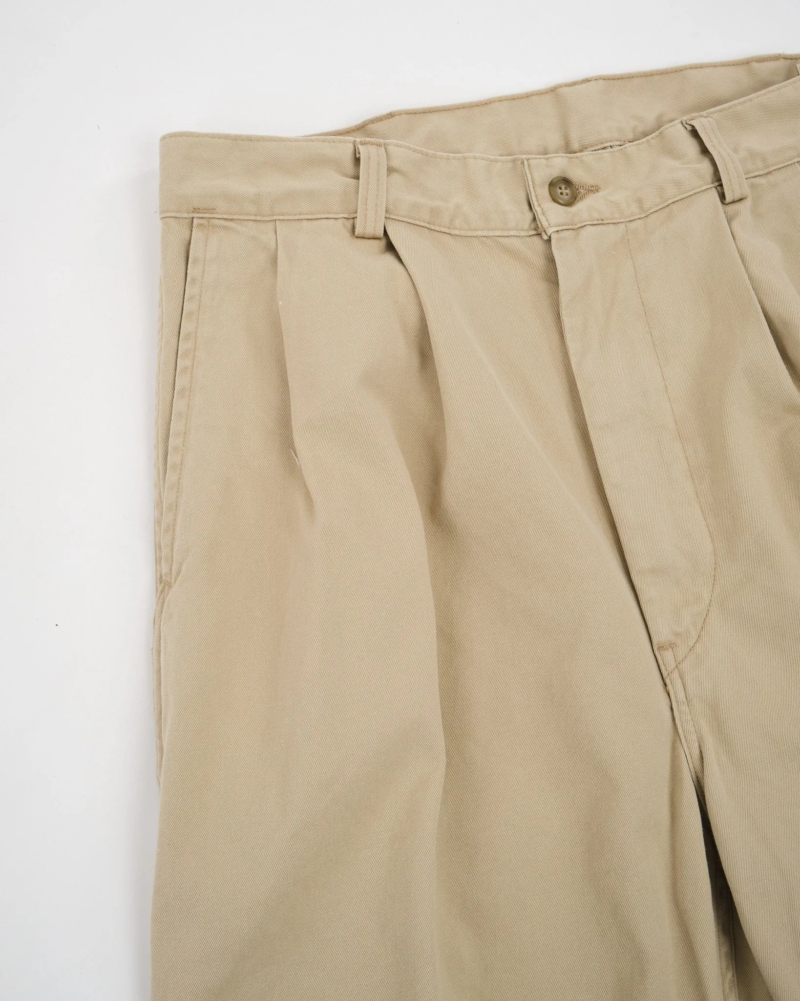 TWO TUCK WIDE TROUSERS KHAKI